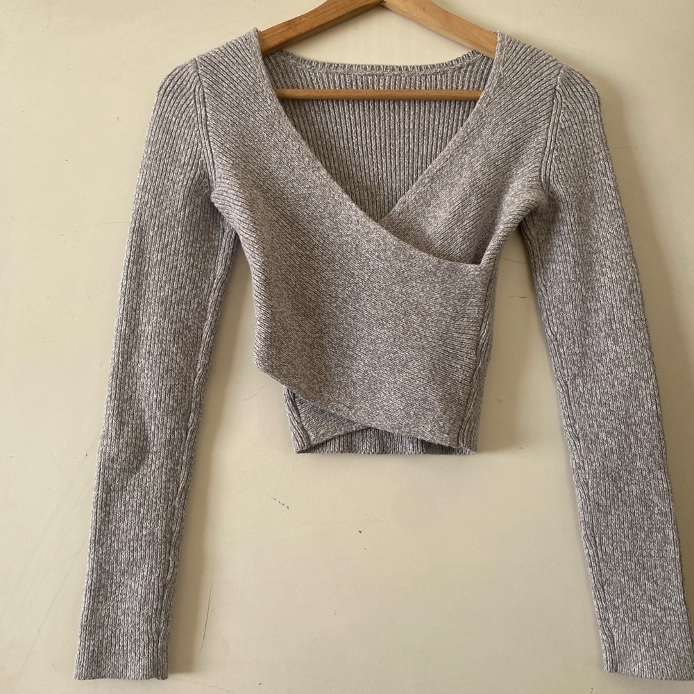 Hollister Gray V-Neck Sweater
